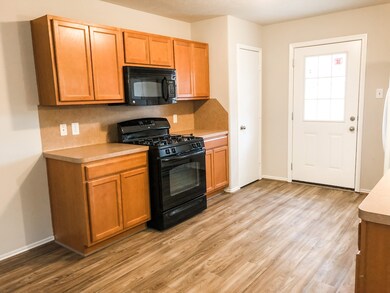 33126 Cottonwood Bend, Magnolia, TX 77354 - photo 6