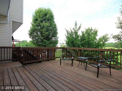 7108 Ladd Cir, Frederick, MD 21703 - photo 6