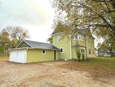 2207 16th St, Emmetsburg, IA 50536 - photo 2