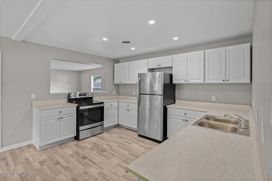 2116 Burpee Dr, Jacksonville, FL 32210 - photo 4