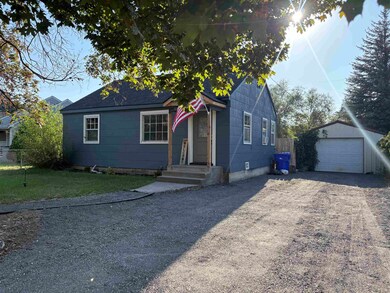 9807 N Whittier St, Spokane, WA 99218 - photo 2