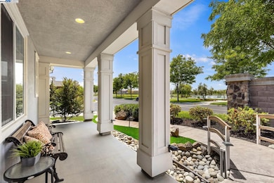 9901 Pyramid Way, Discovery Bay, CA 94505 - photo 4