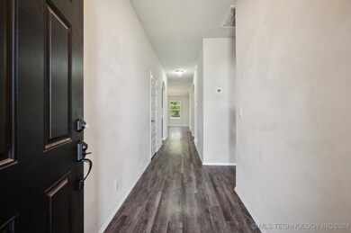 2809 E Quincy St, Broken Arrow, OK 74014 - photo 2