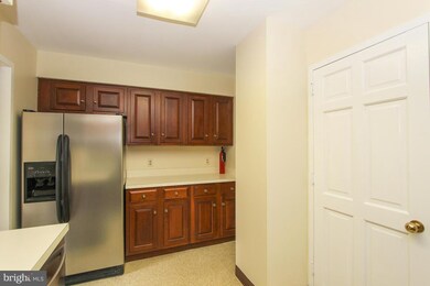 8101 Connecticut Ave unit N-600, Chevy Chase, MD 20815 - photo 4