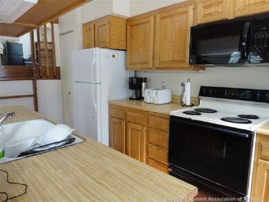 Kitchen. Spacious Kitchen