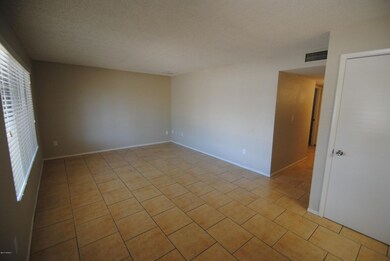 5233 W Hubbell St, Phoenix, AZ 85035 - photo 4