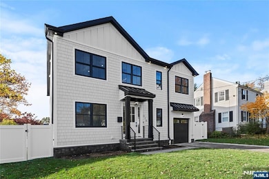 215 Kensington Rd, River Edge, NJ 07661 - photo 2