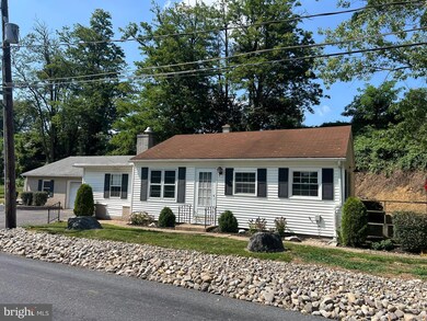 785 Hempfield Hill Rd, Columbia, PA 17512 - photo 2