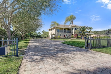 3061 SW 117th Ave, Davie, FL 33330 - photo 4