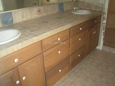 6217 W Alexander Rd, Las Vegas, NV 89108 - photo 6