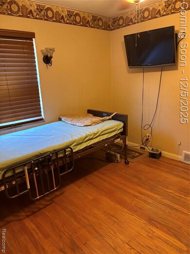 17196 Mendota St, Detroit, MI 48221 - photo 4