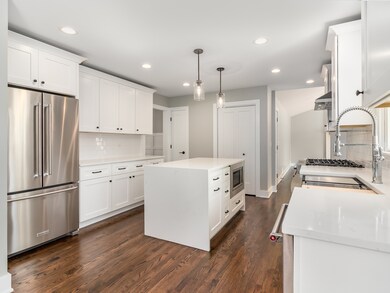 1269 Whitingham Cir, Naperville, IL 60540 - photo 2