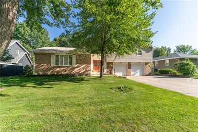1304 S 3rd Ave W, Newton, IA 50208 - photo 2