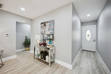 6825 England St, Houston, TX 77021 - photo 4