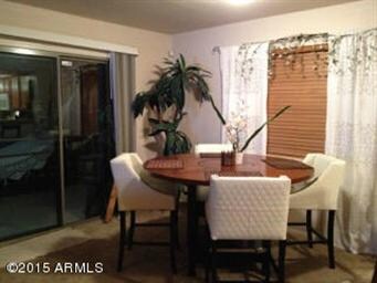 5220 dining area