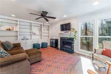 19 Park Village Ln, Greensboro, NC 27455 - photo 6