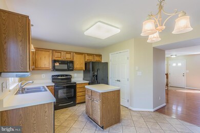 1834 Tiger Lily Cir unit 23, Woodbridge, VA 22192 - photo 6