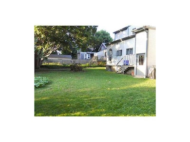 14 Almy St unit 3, Newport, RI 02840 - photo 2