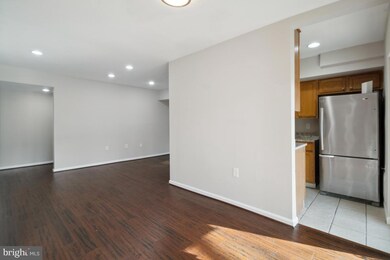2304 Greenery Ln unit 10115, Silver Spring, MD 20906 - photo 5