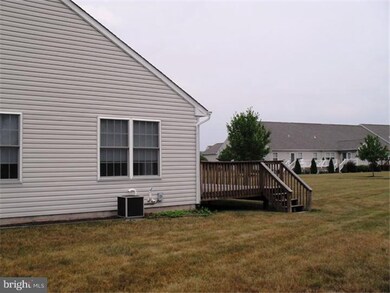 305 Jefferson Ct, Royersford, PA 19468 - photo 3