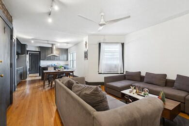 6238 N Broadway St unit 3N, Chicago, IL 60660 - photo 2