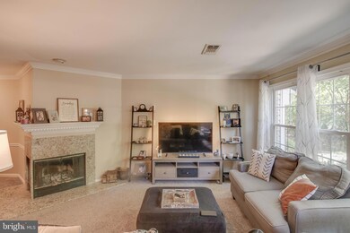 4036 Chetham Way unit 19, Woodbridge, VA 22192 - photo 4