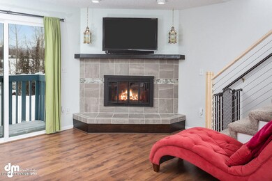 Living Room_DMD_6295-SMALL