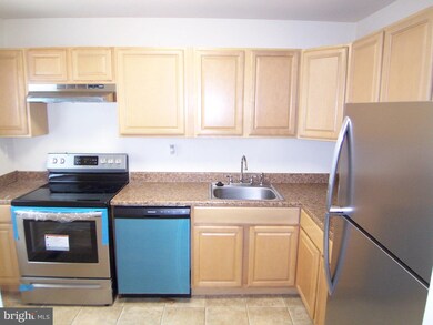 678 Yorkshire Dr, Edgewood, MD 21040 - photo 7