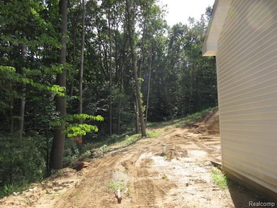 16085 Catalpa Way, Holly, MI 48442 - photo 6