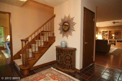 7824 Lonesome Pine Ln, Bethesda, MD 20817 - photo 4