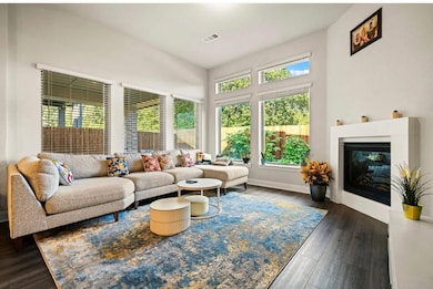 1529 Woodford Place, Fort Worth, TX 76120 - photo 2