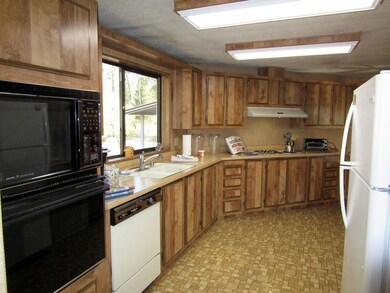 2604 Golf Course Rd, Chewelah, WA 99109 - photo 7