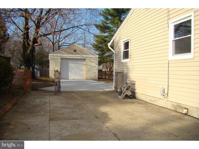 406 Hickory Ln, Mount Laurel, NJ 08054 - photo 3