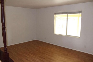 4101 W Hatcher Rd LR 2