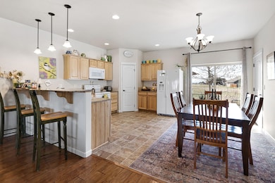 1453 NW 20th Ct, Redmond, OR 97756 - photo 5