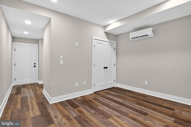 1924 N Front St unit 204, Philadelphia, PA 19122 - photo 2