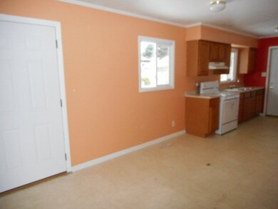 503 Waco Ln, Carpentersville, IL 60110 - photo 3