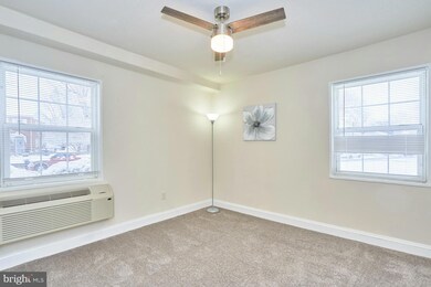 2237 Farrington Ave unit 101, Alexandria, VA 22303 - photo 5