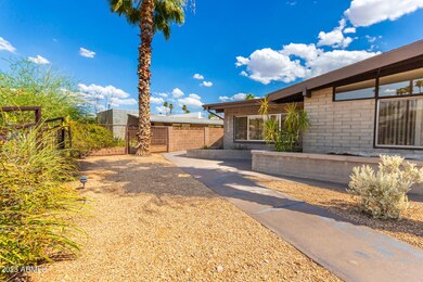 3623 E Montecito Ave, Phoenix, AZ 85018 - photo 3