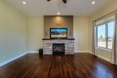 3208 Mountvista Circle-7