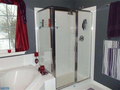 1015 Runaway Dr, Pennsburg, PA 18073 - photo 7