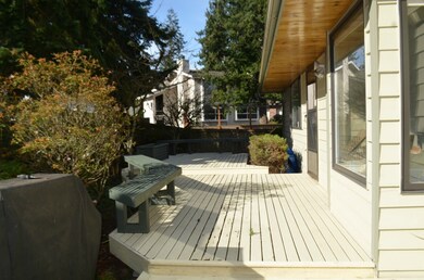 9022 Park Rd, Edmonds, WA 98026 - photo 5