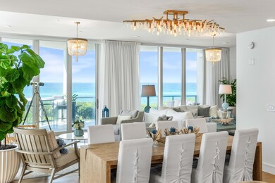 GULF FRONT Living with PTIVATE BALCONY