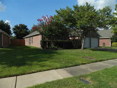 16426 Northumberland Dr, Houston, TX 77095 - photo 3