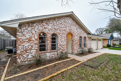 7286 Shady Corners Ln, Houston, TX 77040 - photo 4