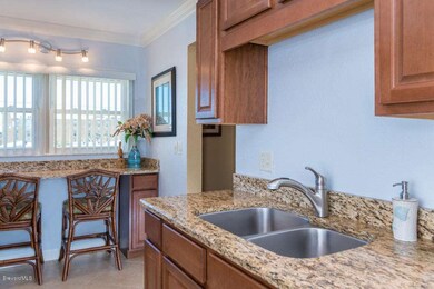Deep sink and breakfast bar