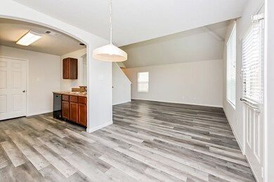 10939 Myrtle Oak St, Houston, TX 77016 - photo 7