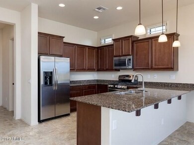 004_Kitchen