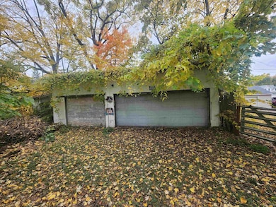 123 Lambert Ct, Elkhart, IN 46516 - photo 2