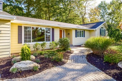 006-Front_View-4901326-medium